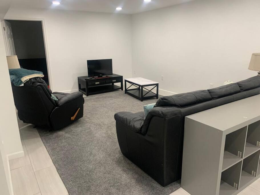 2 Bedroom Apartment- Close To Hershey Park, Hollywood Casino And Downtown Гаррисберг Экстерьер фото